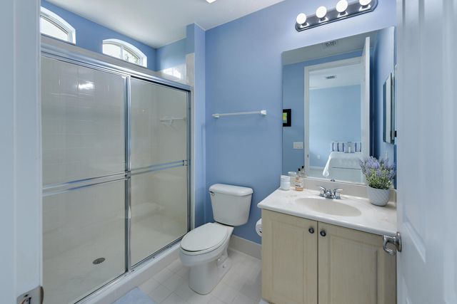 2570 Gardens Parkway, Palm Beach Gardens, FL 33410