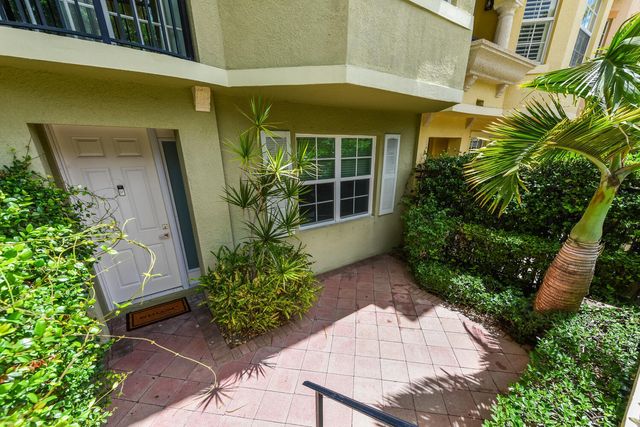 2570 Gardens Parkway, Palm Beach Gardens, FL 33410