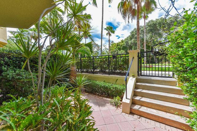 2570 Gardens Parkway, Palm Beach Gardens, FL 33410