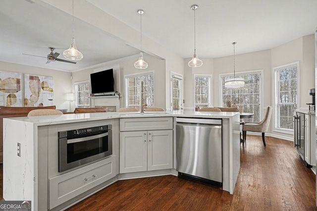 936 Peel Castle Lane, Austell, GA 30106