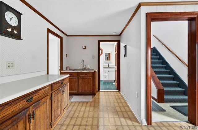 20 East Avenue, West Seneca, NY 14224