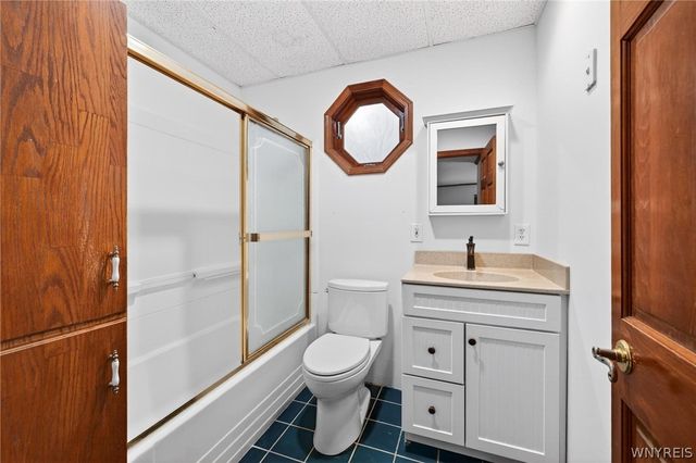 20 East Avenue, West Seneca, NY 14224