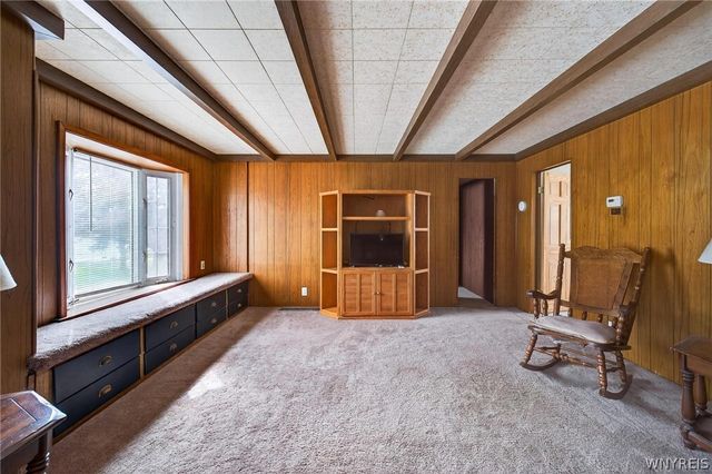 20 East Avenue, West Seneca, NY 14224