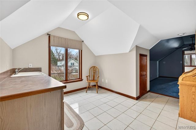 20 East Avenue, West Seneca, NY 14224