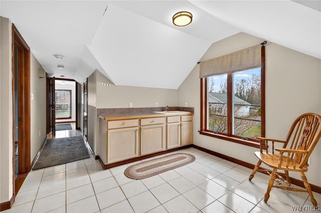 20 East Avenue, West Seneca, NY 14224