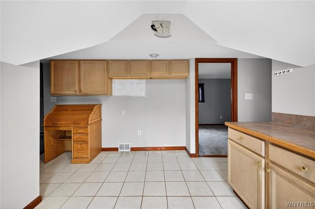 20 East Avenue, West Seneca, NY 14224