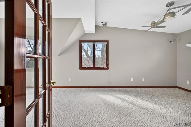 20 East Avenue, West Seneca, NY 14224