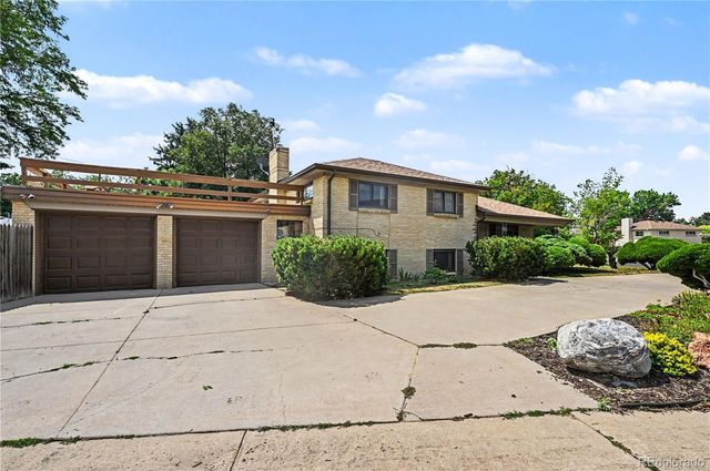 2398 Oakland Street, Aurora, CO 80010
