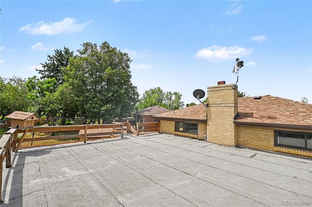 2398 Oakland Street, Aurora, CO 80010