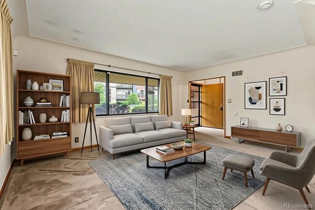 2398 Oakland Street, Aurora, CO 80010