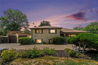 2398 Oakland Street, Aurora, CO 80010