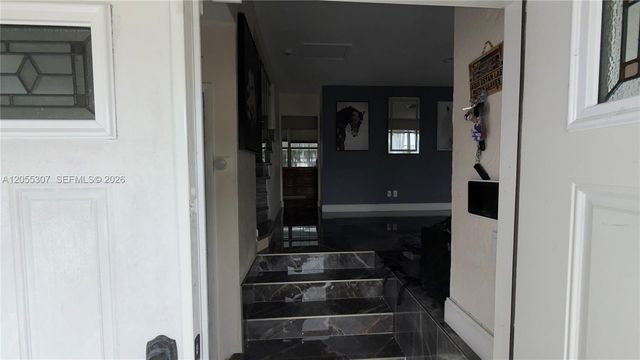 7400 NW 1st Ct, Pembroke Pines, FL 33024