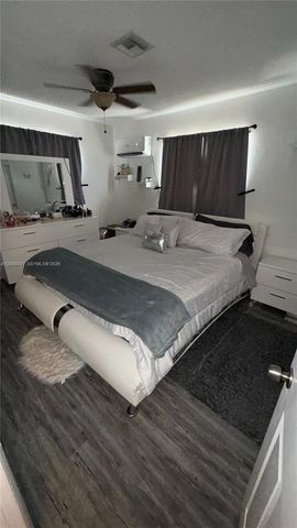 7400 NW 1st Ct, Pembroke Pines, FL 33024