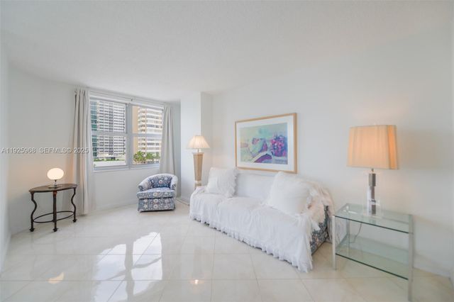 1950 S Ocean Dr 5Q, Hallandale Beach, FL 33009