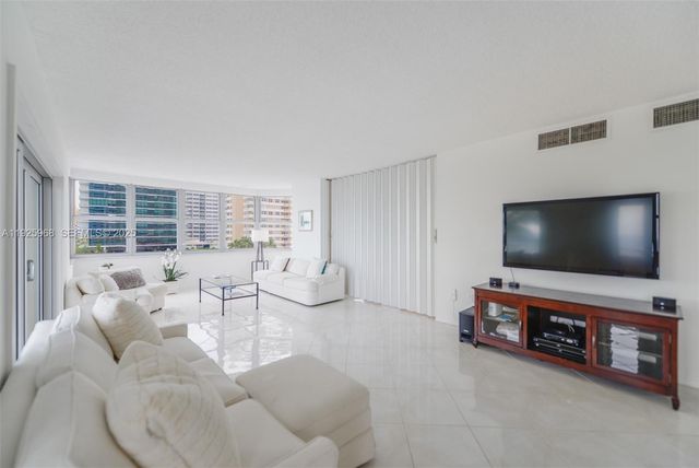 1950 S Ocean Dr 5Q, Hallandale Beach, FL 33009