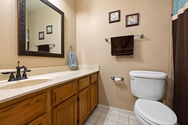 2920 Peninsula Way, Carrollton, TX 75007