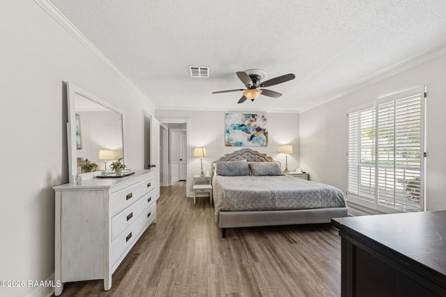 304 Renwood Circle, Lafayette, LA 70503