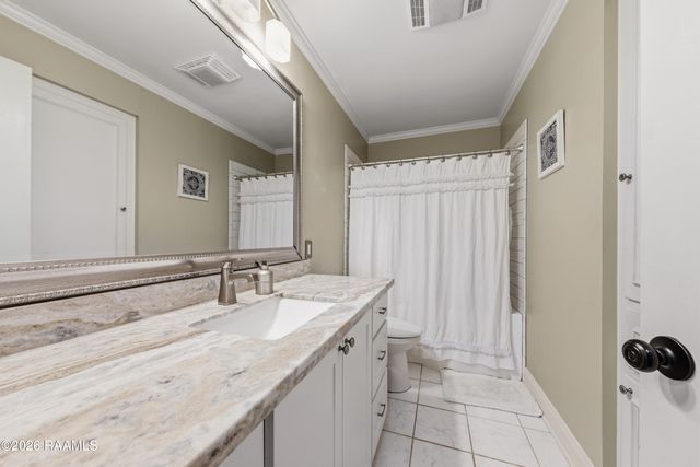 304 Renwood Circle, Lafayette, LA 70503