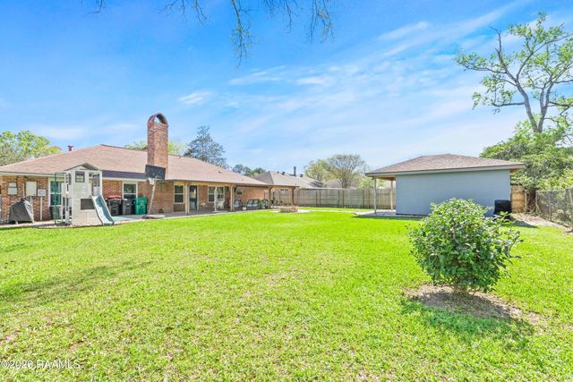 304 Renwood Circle, Lafayette, LA 70503