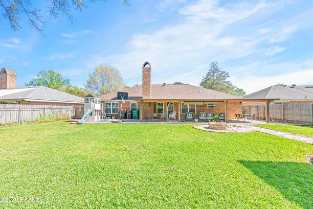 304 Renwood Circle, Lafayette, LA 70503