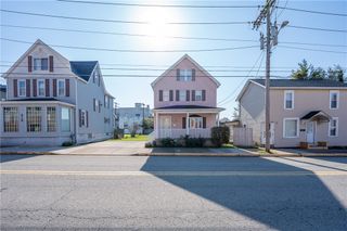 213 Chestnut St, Latrobe, PA 15650