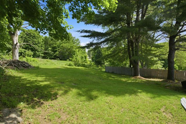 9 Pine Street, Pembroke, NH 03275