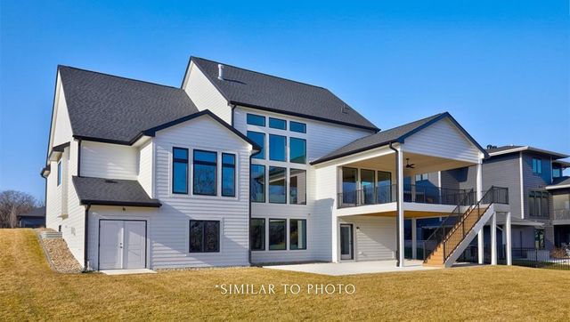 11215 Brookdale Drive, West Des Moines, IA 50263