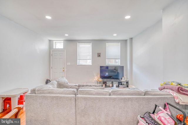 1035 CANTRELL ST, Philadelphia, PA 19148