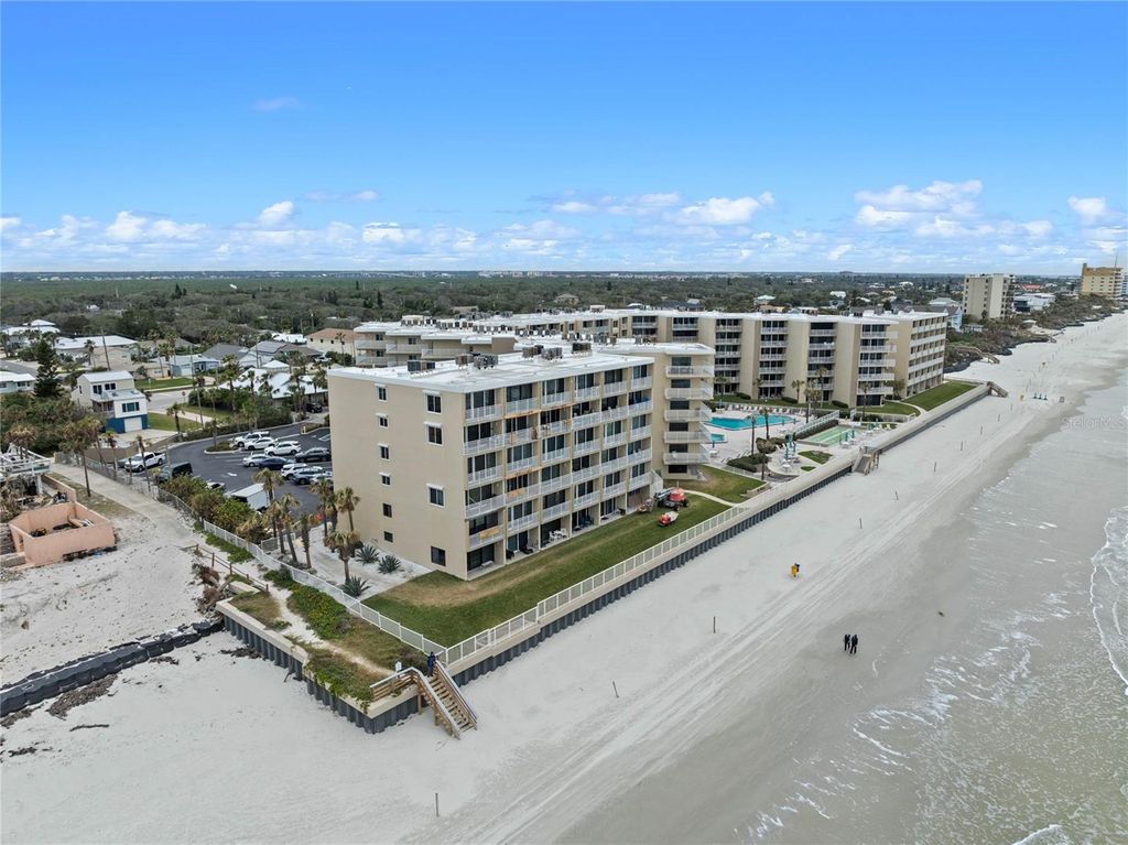 Image 35 of property listing at 2401 S ATLANTIC AVENUE C306, New Smyrna Beach, FL 32169