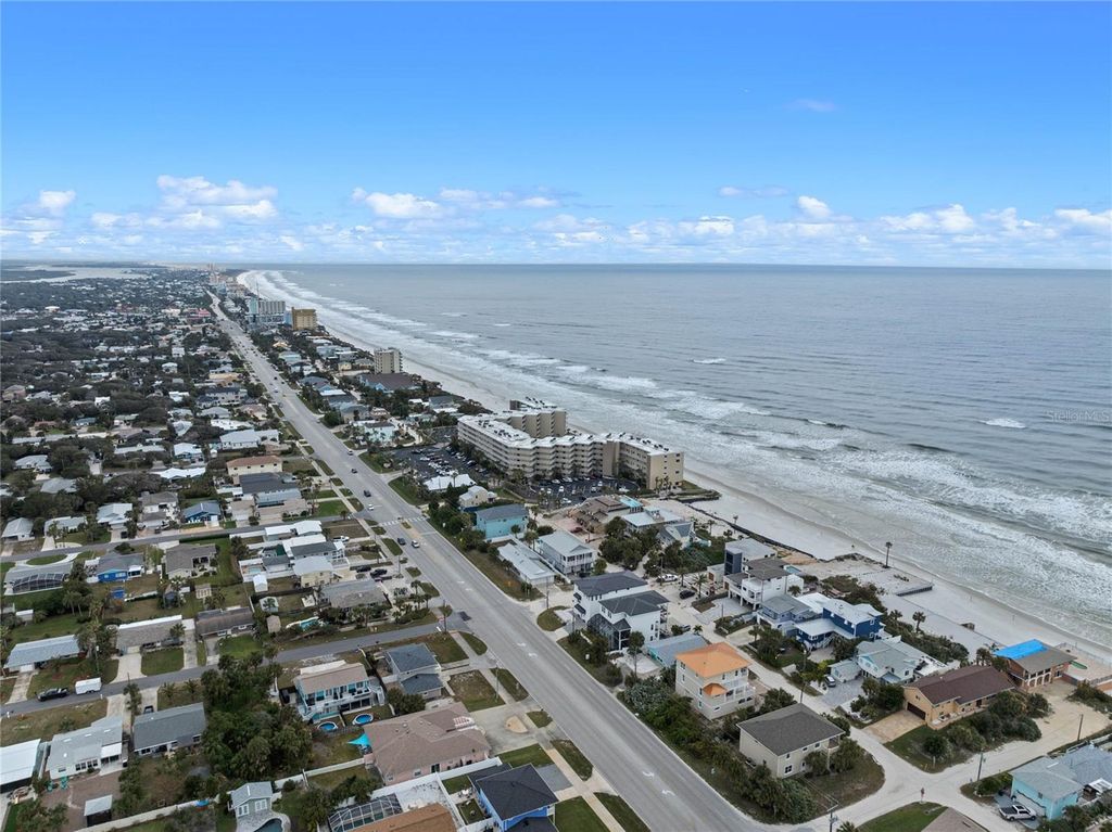 Image 42 of property listing at 2401 S ATLANTIC AVENUE C306, New Smyrna Beach, FL 32169