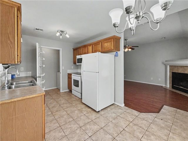 921 Sunflower Street, Centerton, AR 72719