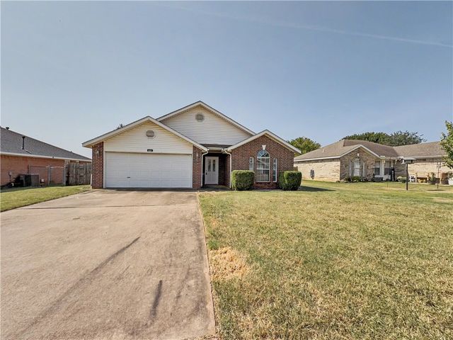 921 Sunflower Street, Centerton, AR 72719
