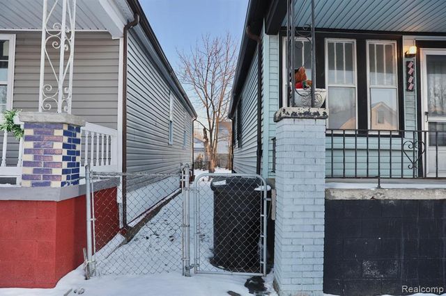2020 Halleck Street, Detroit, MI 48212