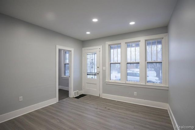 2020 Halleck Street, Detroit, MI 48212