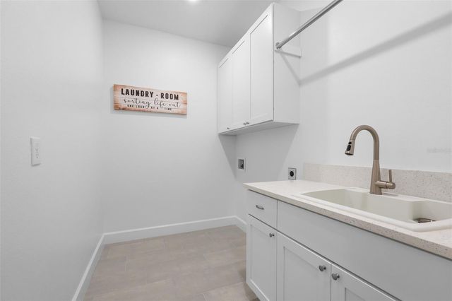 3019 FORMIA COURT, Bradenton, FL 34211