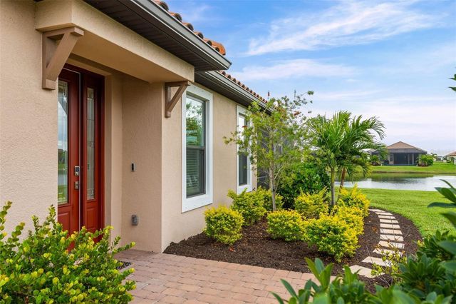 3019 FORMIA COURT, Bradenton, FL 34211