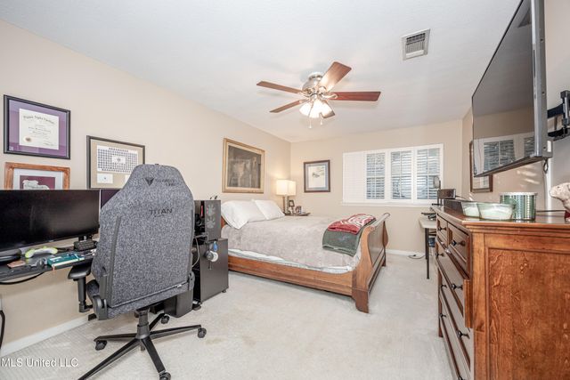 910 Warren Street, Pascagoula, MS 39567