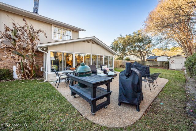 910 Warren Street, Pascagoula, MS 39567