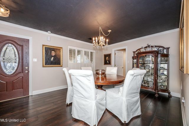 910 Warren Street, Pascagoula, MS 39567