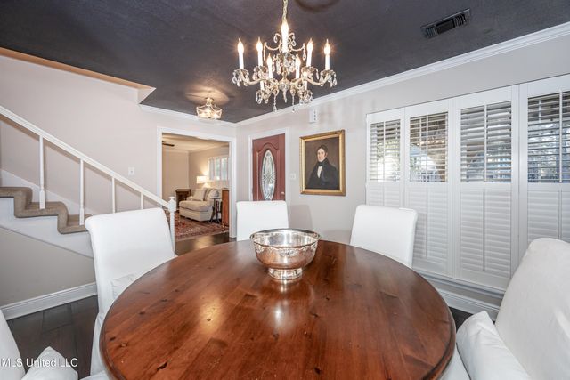 910 Warren Street, Pascagoula, MS 39567