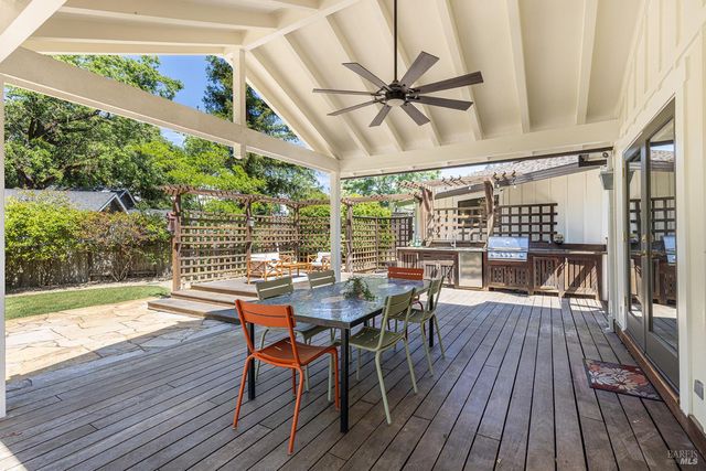 14734 Youngs Rd, Healdsburg, CA 95448