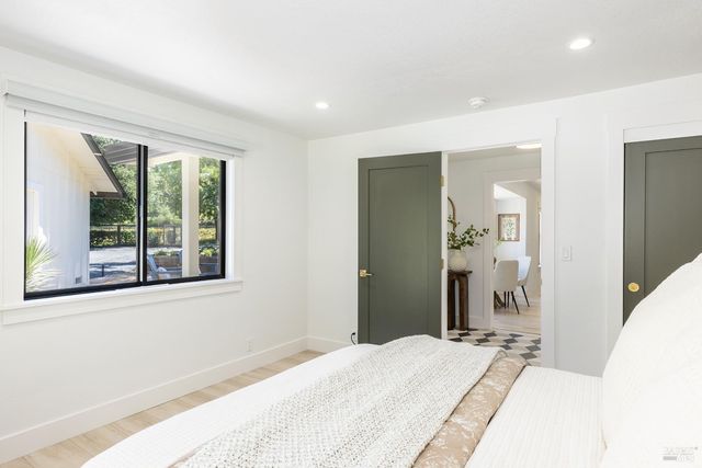 14734 Youngs Rd, Healdsburg, CA 95448