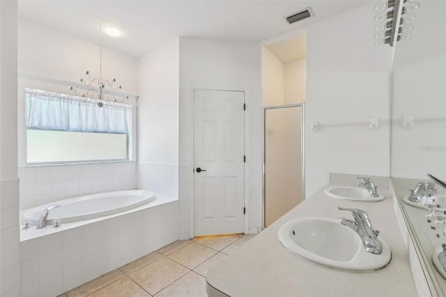 12707 LINDA DRIVE, Tampa, FL 33612