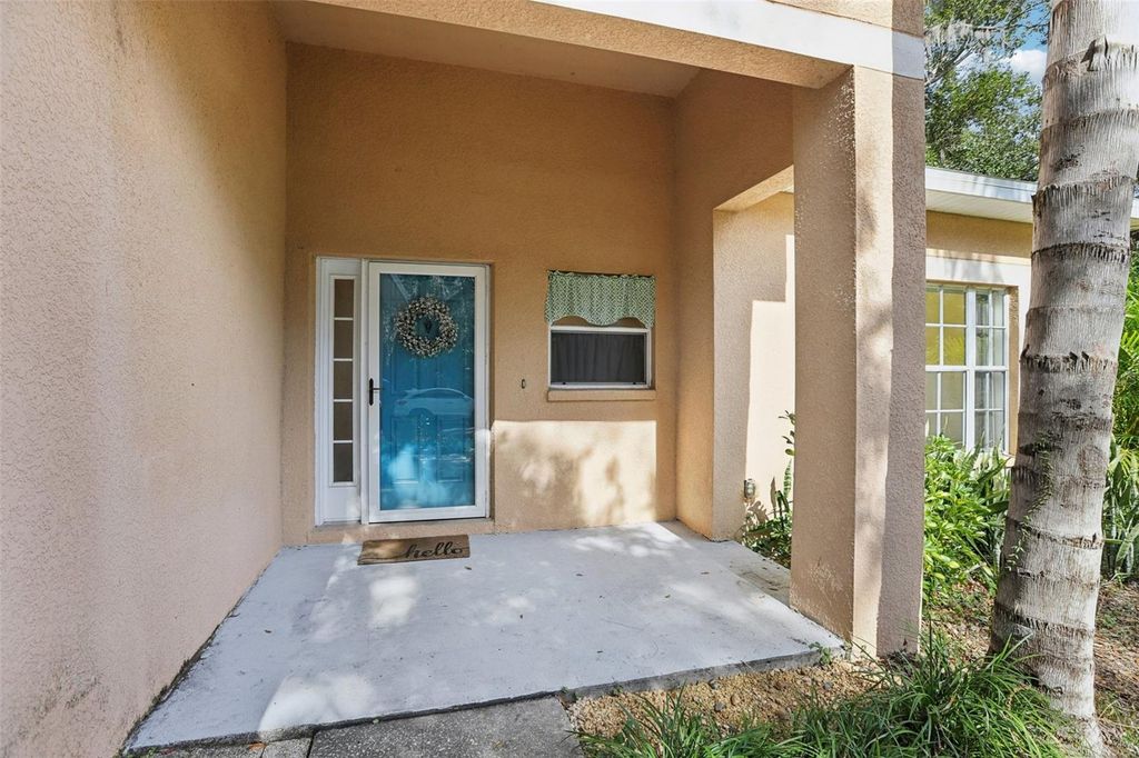 Image 3 of property listing at 12707 LINDA DRIVE, Tampa, FL 33612