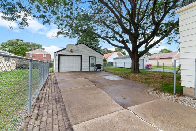 3805 S 21st STREET, Milwaukee, WI 53221