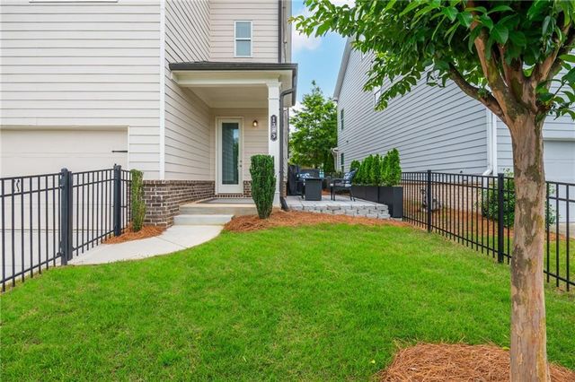 1383 Pierce Avenue SE, Smyrna, GA 30080