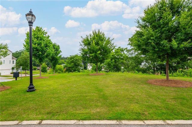 1383 Pierce Avenue SE, Smyrna, GA 30080