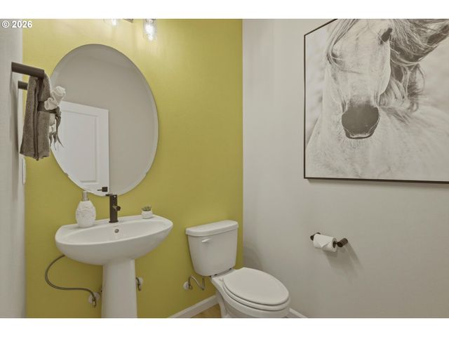 8104 Se BLANTON St, Hillsboro, OR 97123