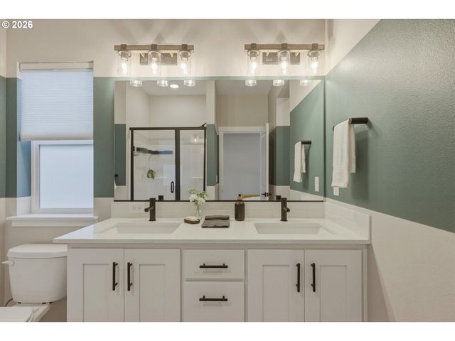 8104 Se BLANTON St, Hillsboro, OR 97123