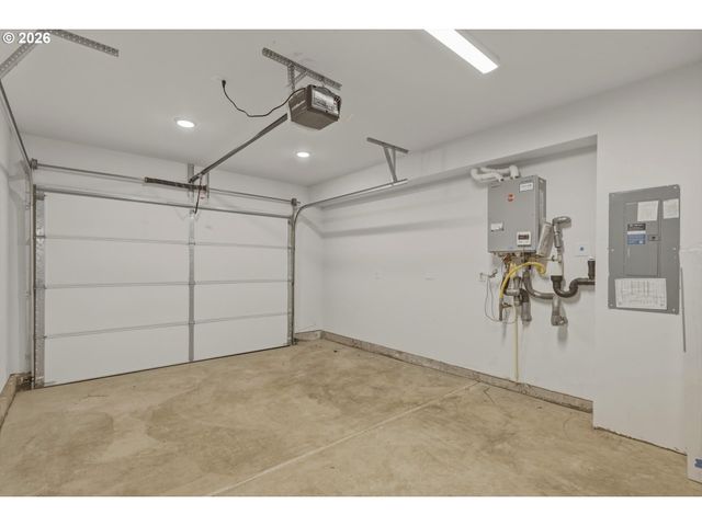 8104 Se BLANTON St, Hillsboro, OR 97123